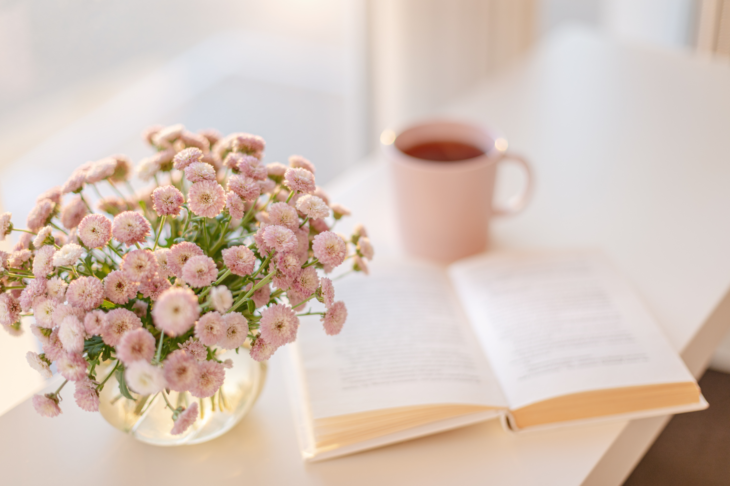 pink mug with pink mums